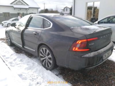 S90